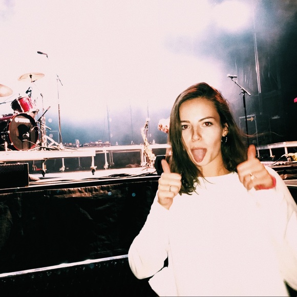 Meet your posher- Maddy! - Picture 2 of 4